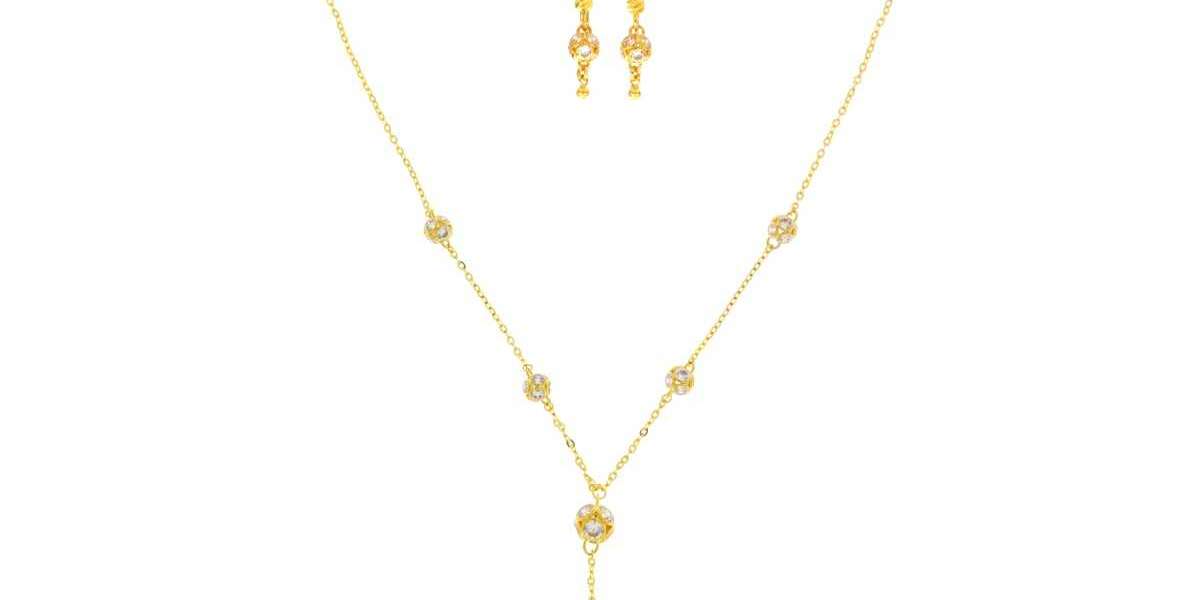 Mother’s Day Gold Necklace Set: A Gift of Love and Elegance