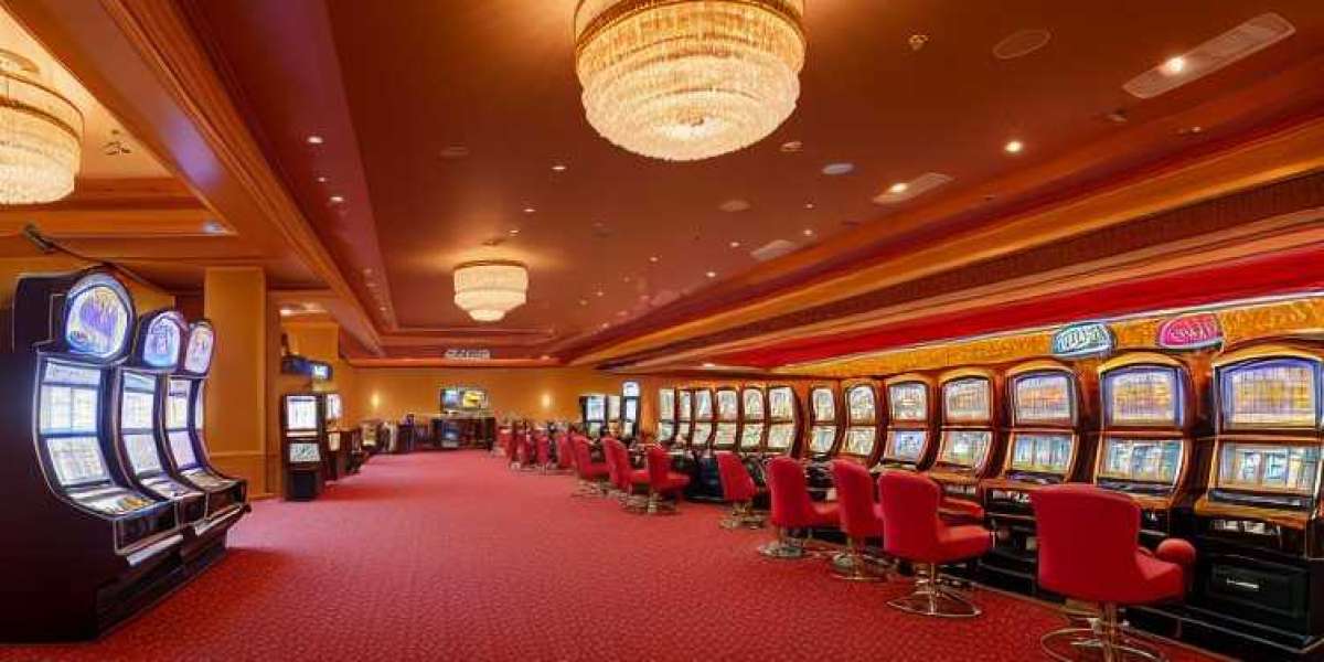 Vintage Table Games at Crown Gold Casino
