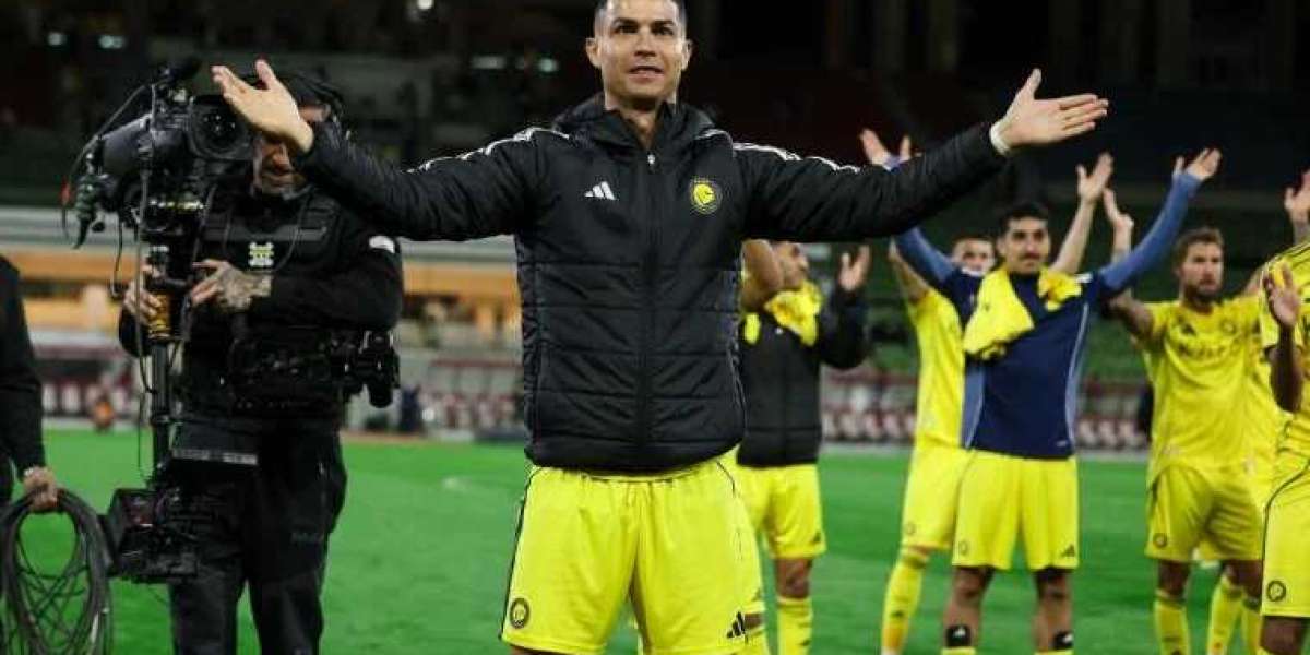 Cristiano Ronaldo compra el 25% del club español Almería mientras el equipo se acerca a un posible regreso a LaLiga